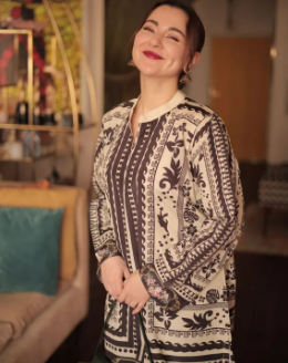Stylish Era Stitched New Arrival Trendy Digital Print Hania 2pc Dress For Women and Young Girls - Image 3